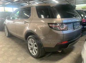 Land Rover Discovery Sport HSE 2017 Gold