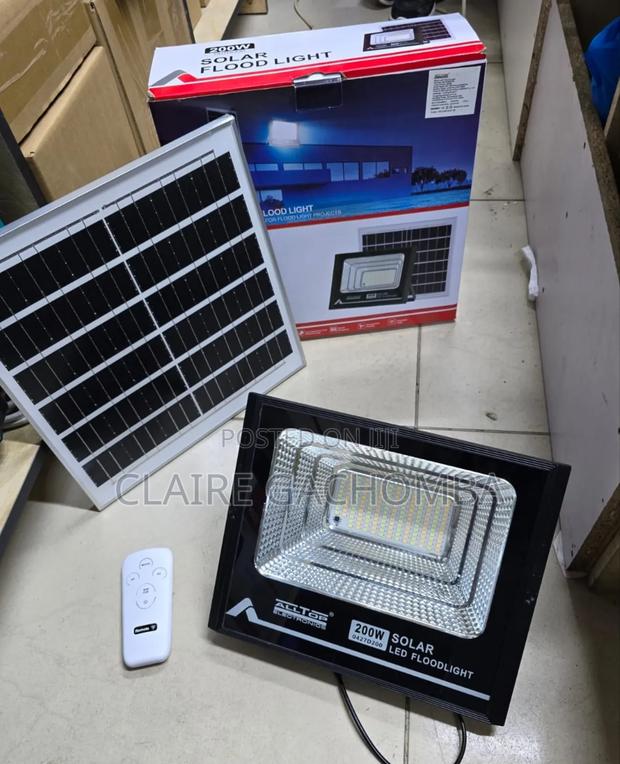 200w Alltops Solar Floodlights - main view