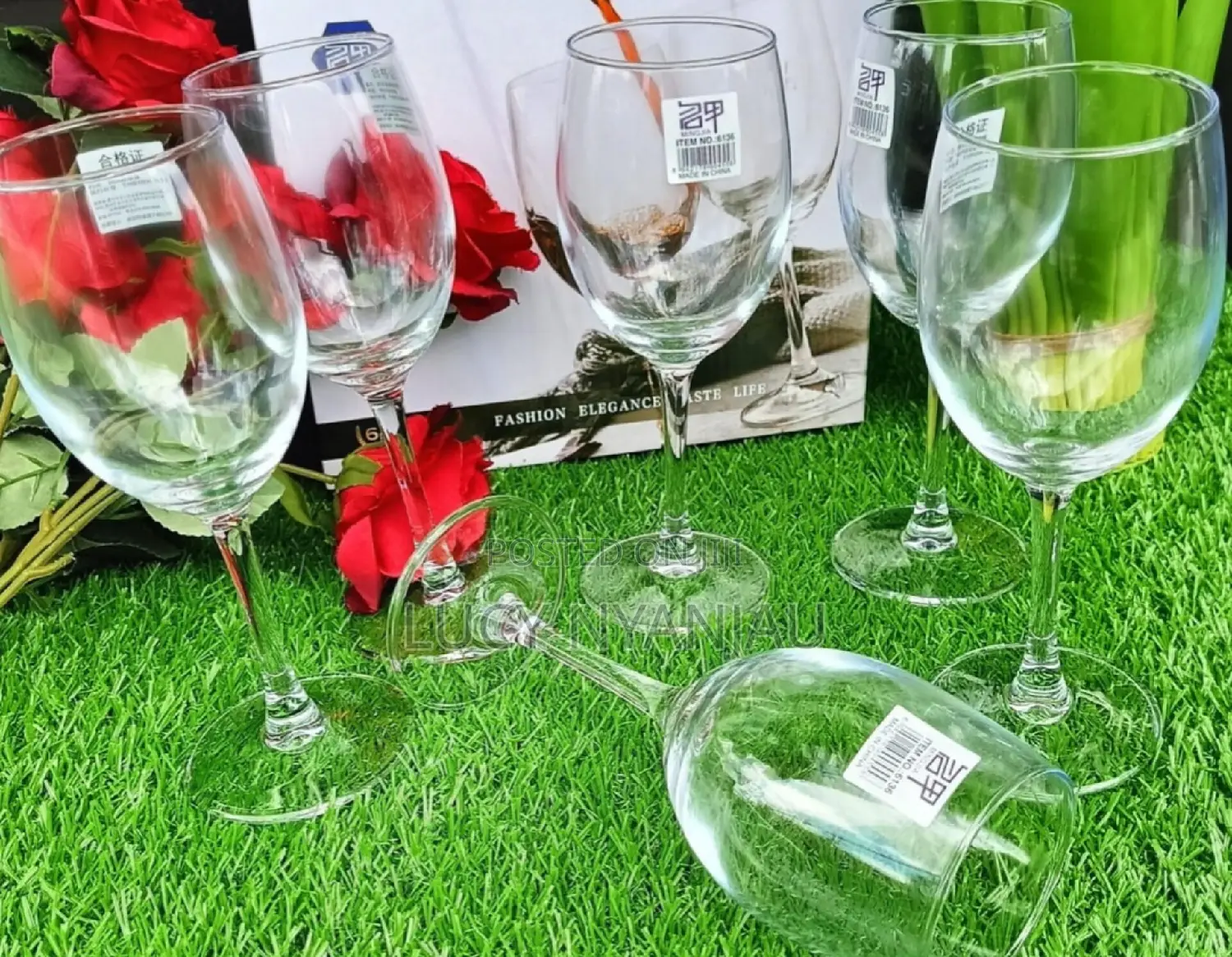 Classy Set of 6 Wine Glasses