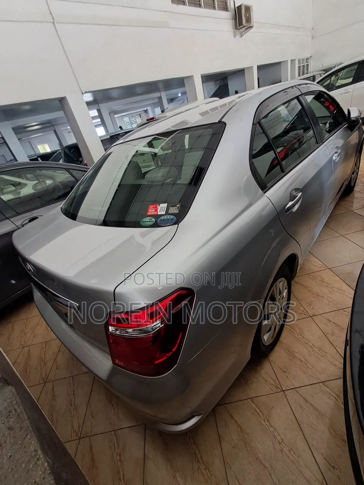 Toyota Axio 1.5 G 2WD 2017 Silver