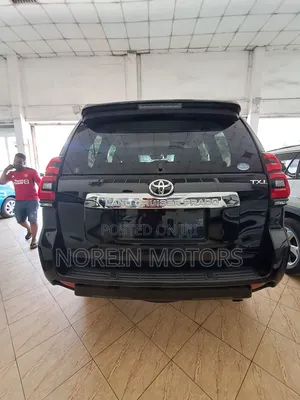 Toyota Land Cruiser Prado 2.8 2017 Black