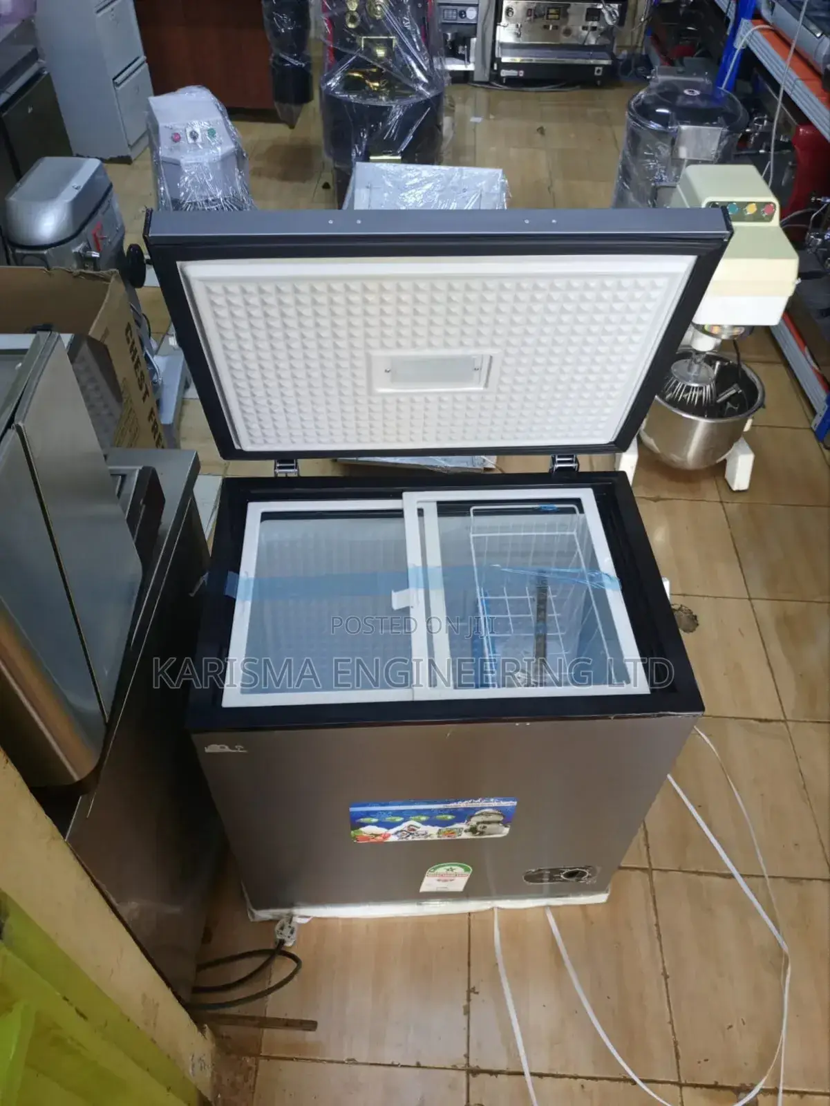 Commercial 200l Chest Freezer