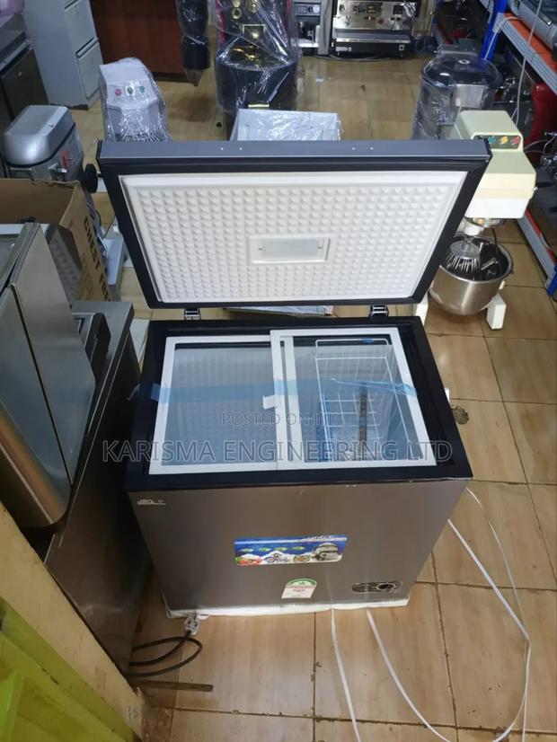 Commercial 200l Chest Freezer - thumbnail 3