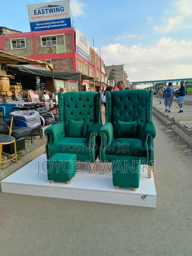 Pedicure Set, 2 Pedicure Seats, 2 Stools And Podium - thumbnail 3