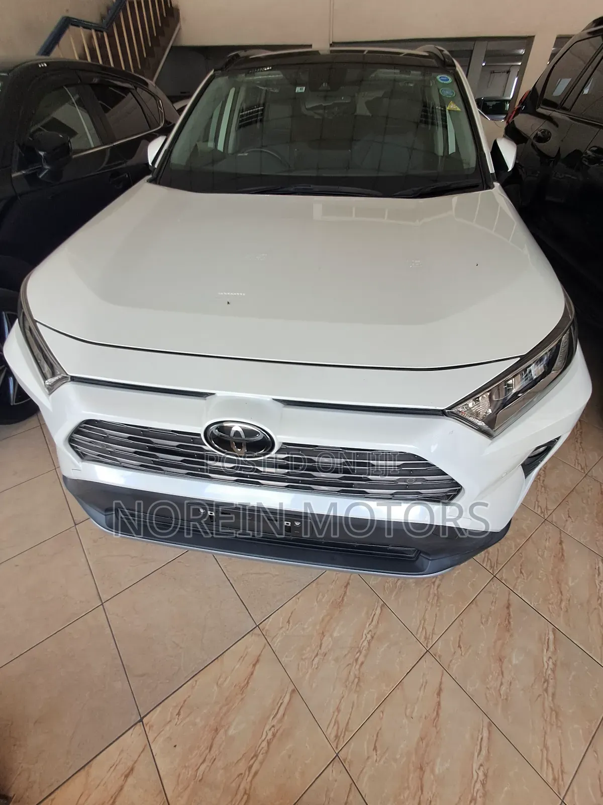 Toyota RAV4 2017 White