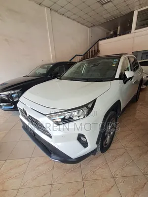 Toyota RAV4 2017 White