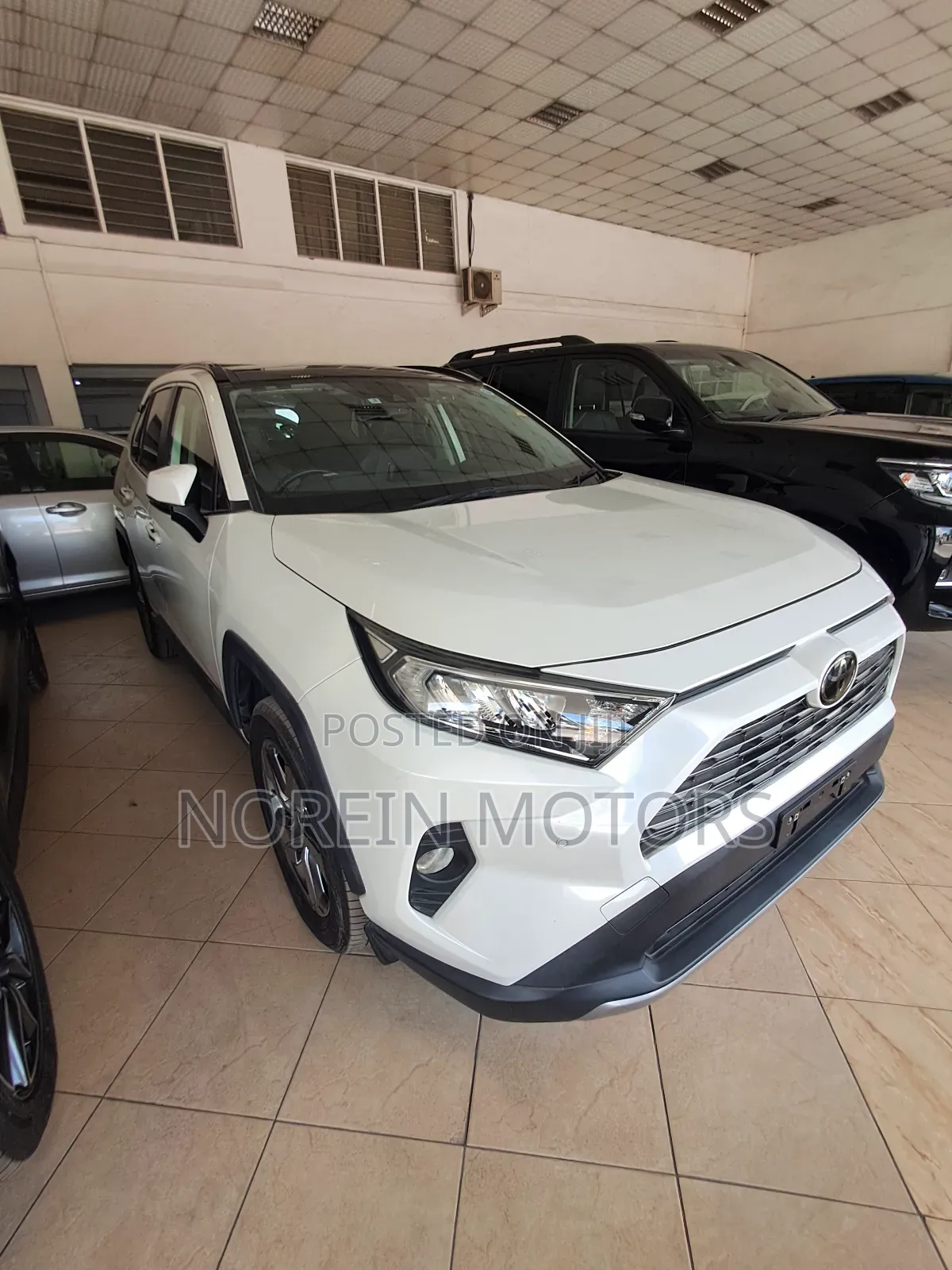 Toyota RAV4 2017 White