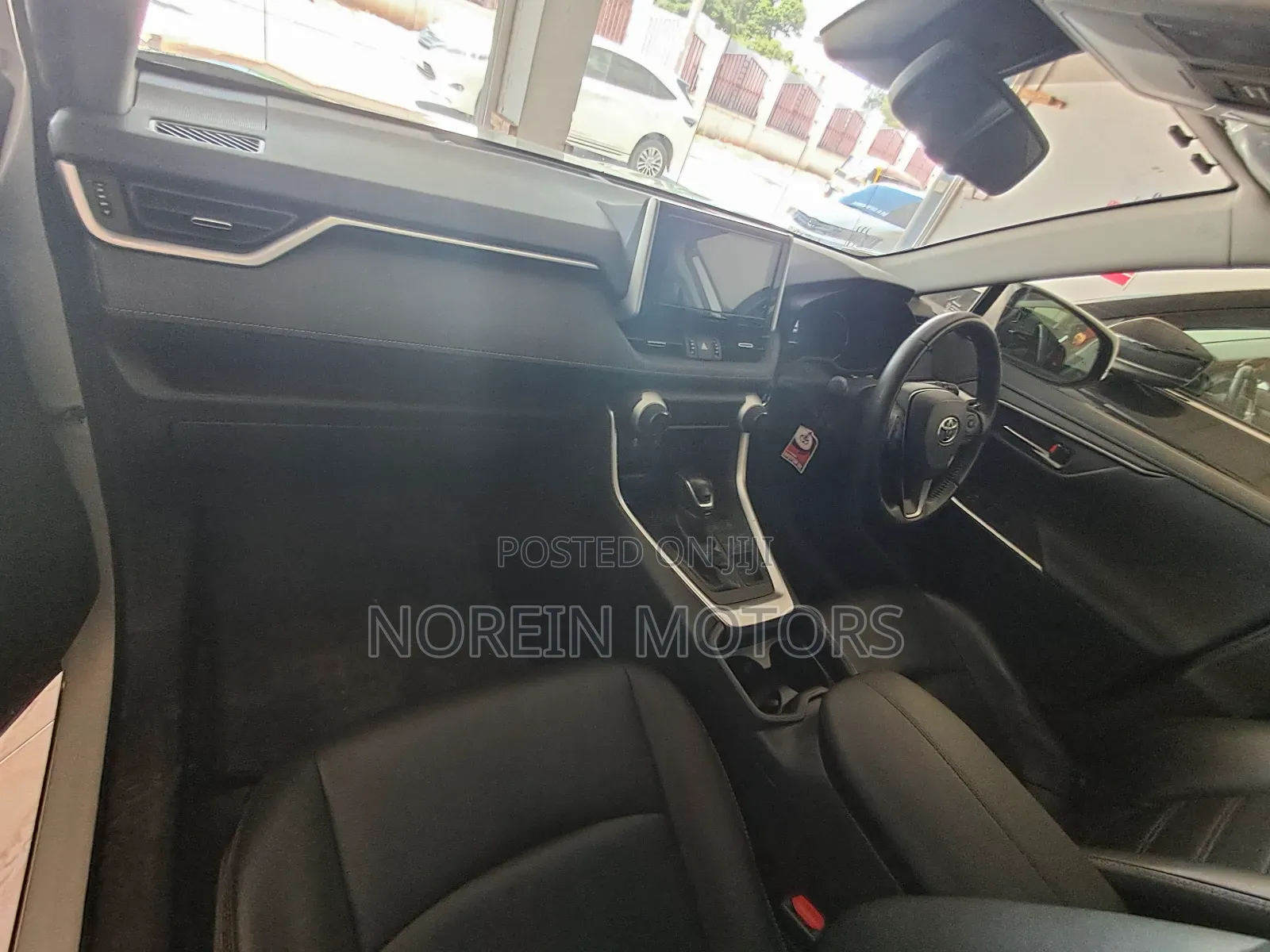 Toyota RAV4 2017 White