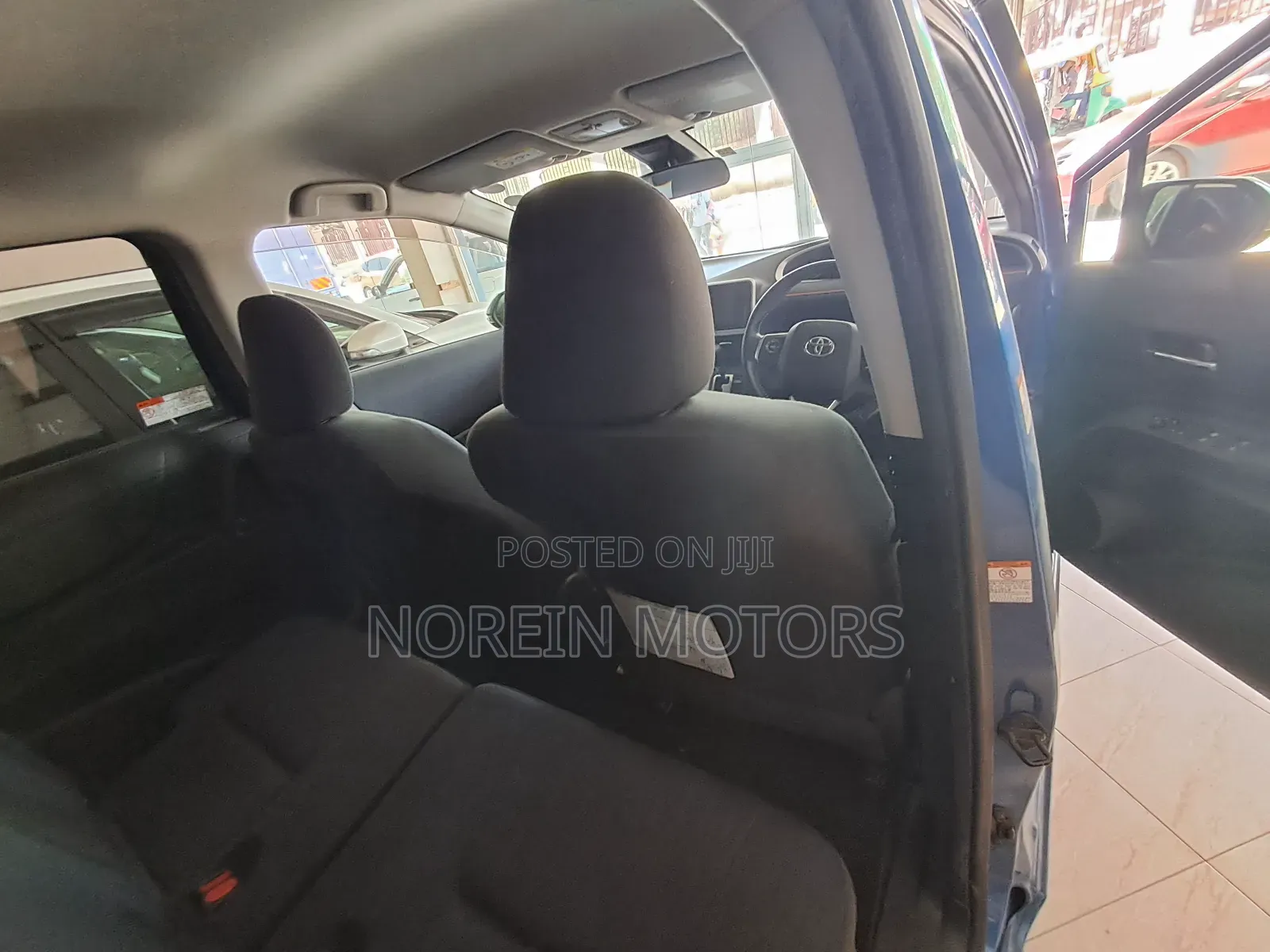Toyota Sienta 1.5 AWD (6-seater) 2017 Blue