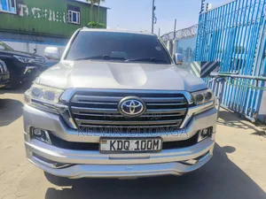Toyota Land Cruiser Prado 2017 Silver