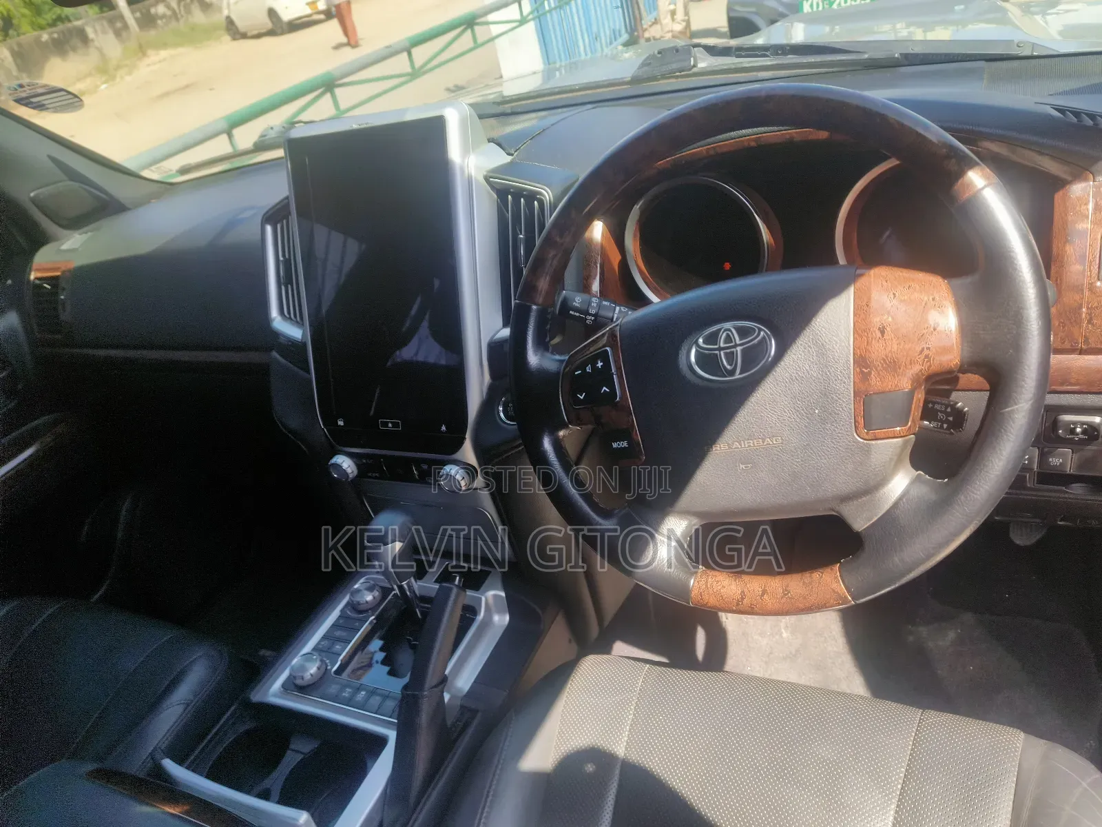 Toyota Land Cruiser Prado 2017 Silver
