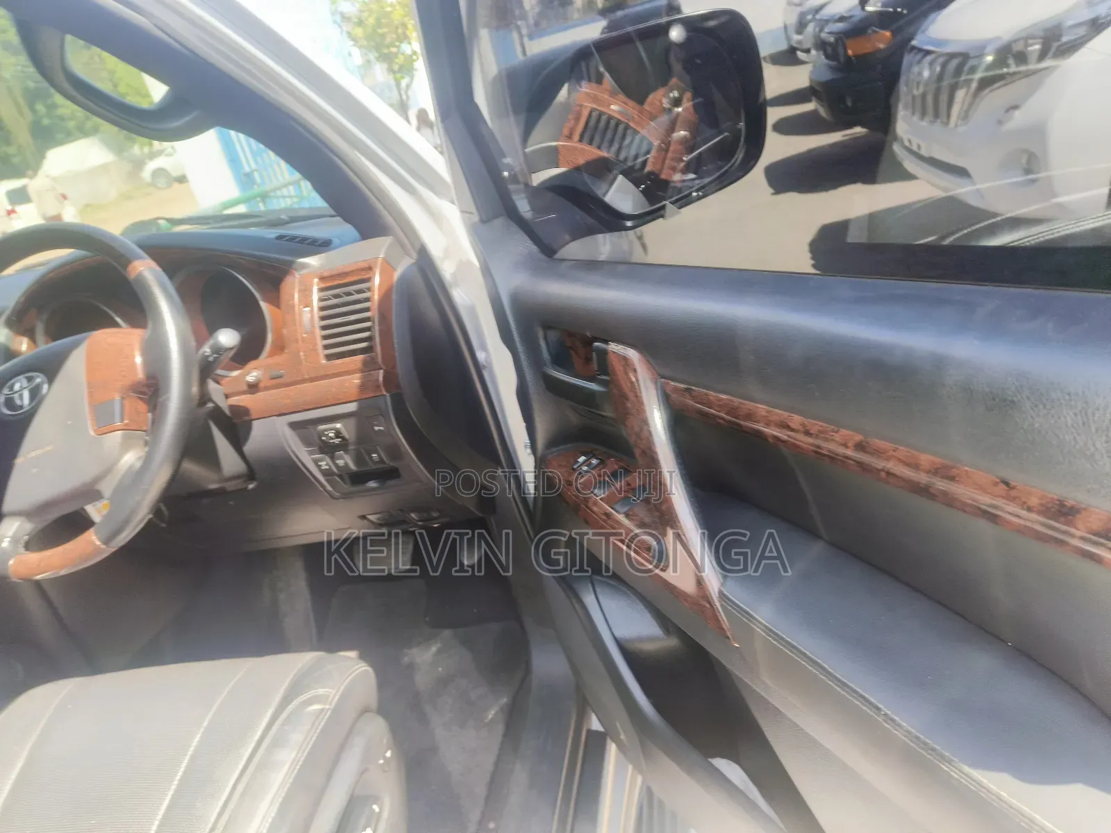 Toyota Land Cruiser Prado 2017 Silver