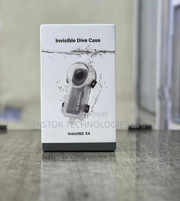 Insta360 X4 Invisible Dive Case - main view
