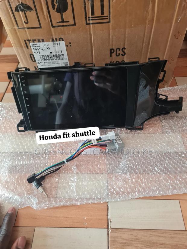Honda Fit Shuttle 2016 Android Radio Console/Frame - main view