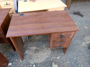 0.9 Size Office Desk