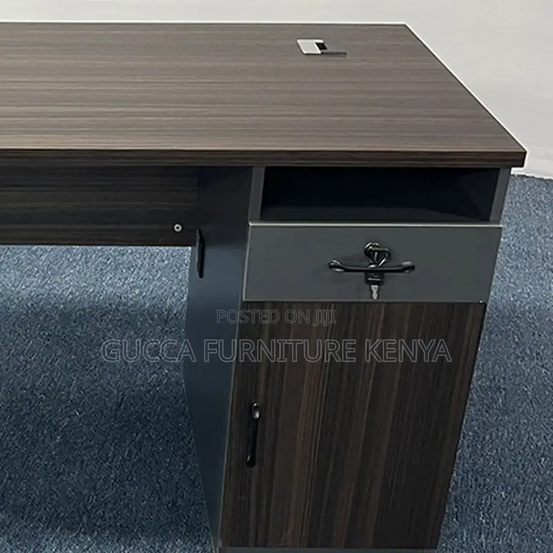 Office Tables:1.4 Meters Writing Table With Lockable Drawers
