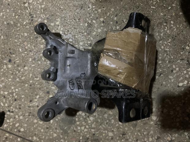 Nissan Sylphy Note Engine Mounting - thumbnail 3