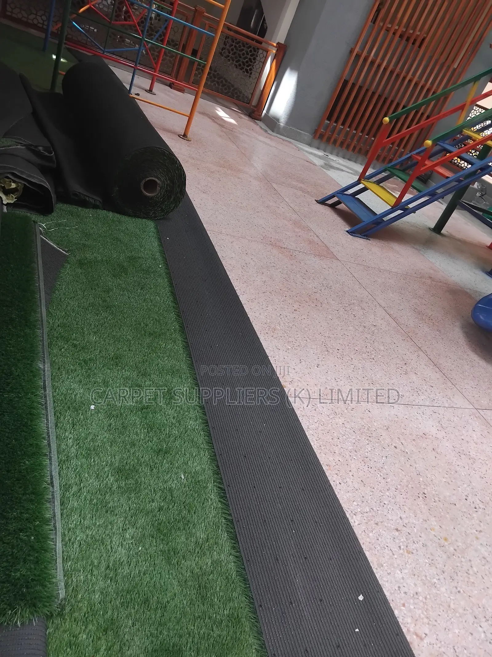 Glue Fitting Grass