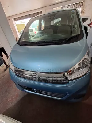 Nissan Dayz Highway Star G 2018 Blue
