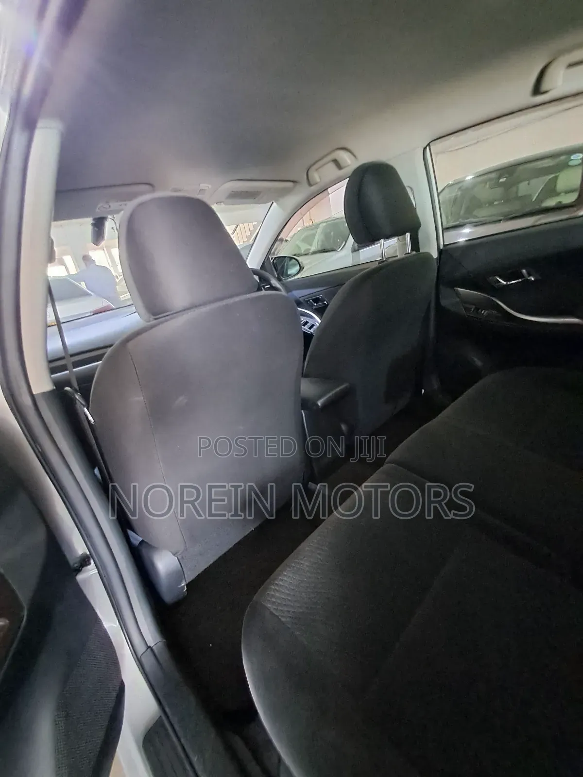 Toyota Premio 2.0 FWD 2017 Silver