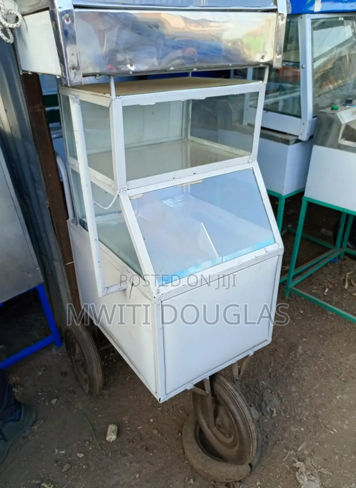 Double Phase Eggs Smokie Trolley