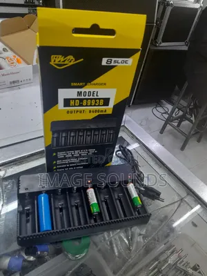 Charger for All Rechargable Batteries 8 Slots