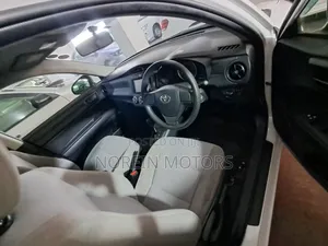 Toyota Axio 1.3 X 2WD 2018 White