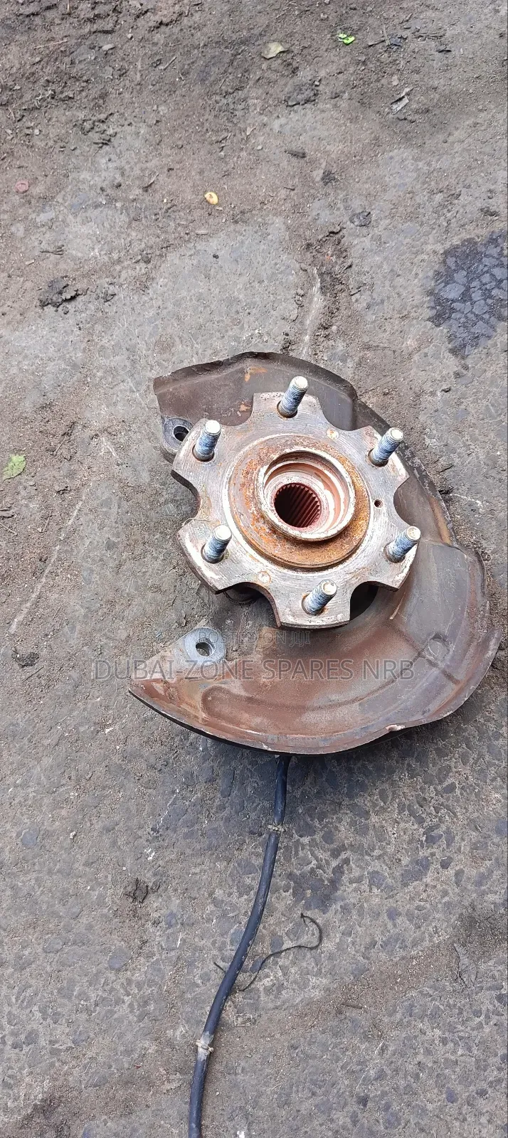 Front Hub L200 Pajero Shogun Model 2008.