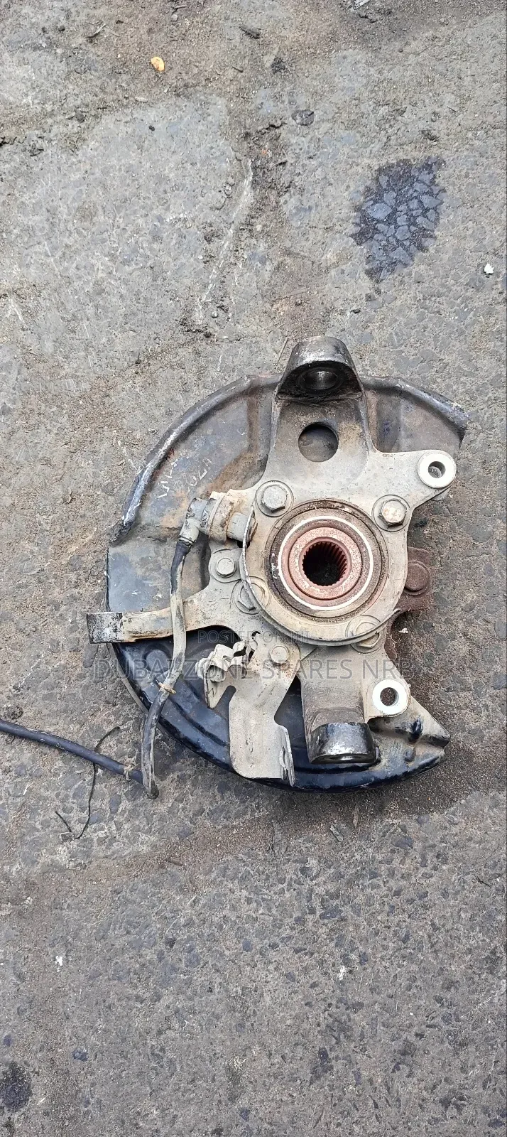 Front Hub L200 Pajero Shogun Model 2008.