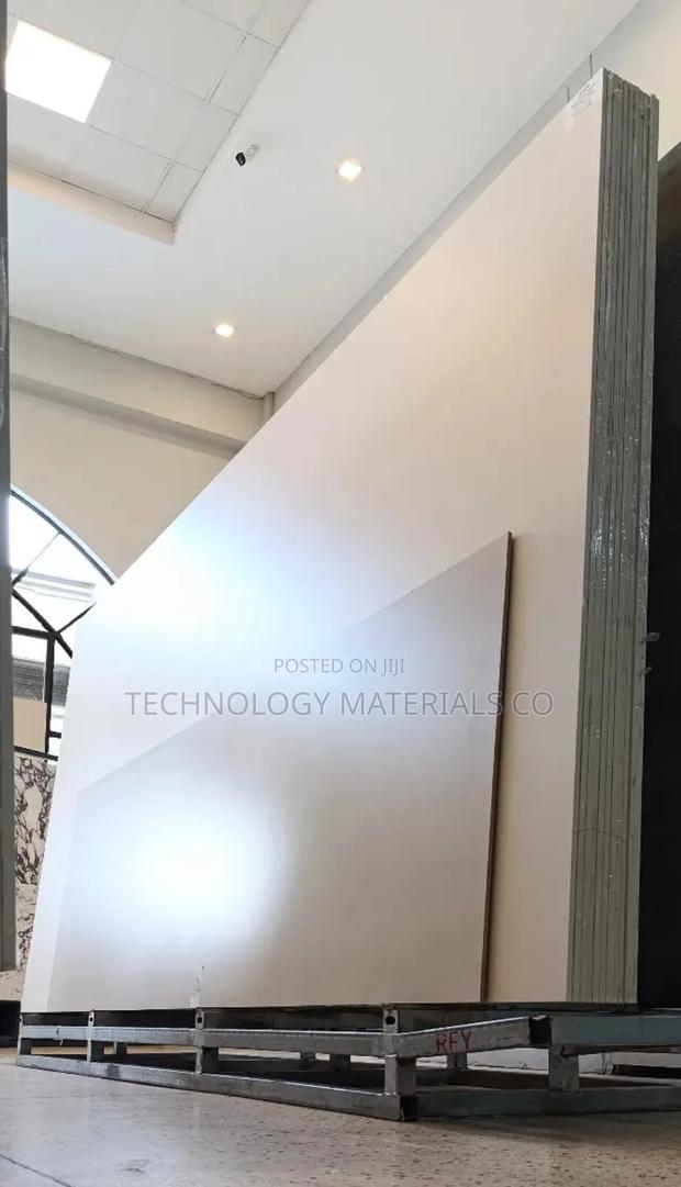 Cream White Island Sintered Stone(126 * 63 Inches * 12mm)