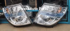 Nissan Elgrand Headlights