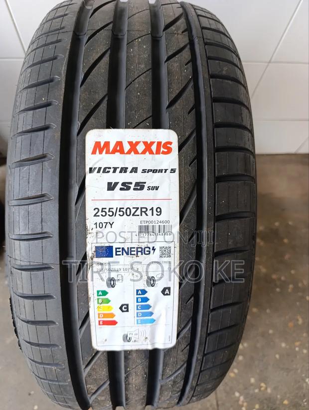 255/50zr19 Maxxis Victra Sport Vs5