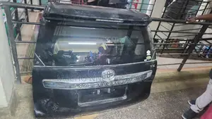 Toyota Land-Cruiser Prado 160 Tailgate