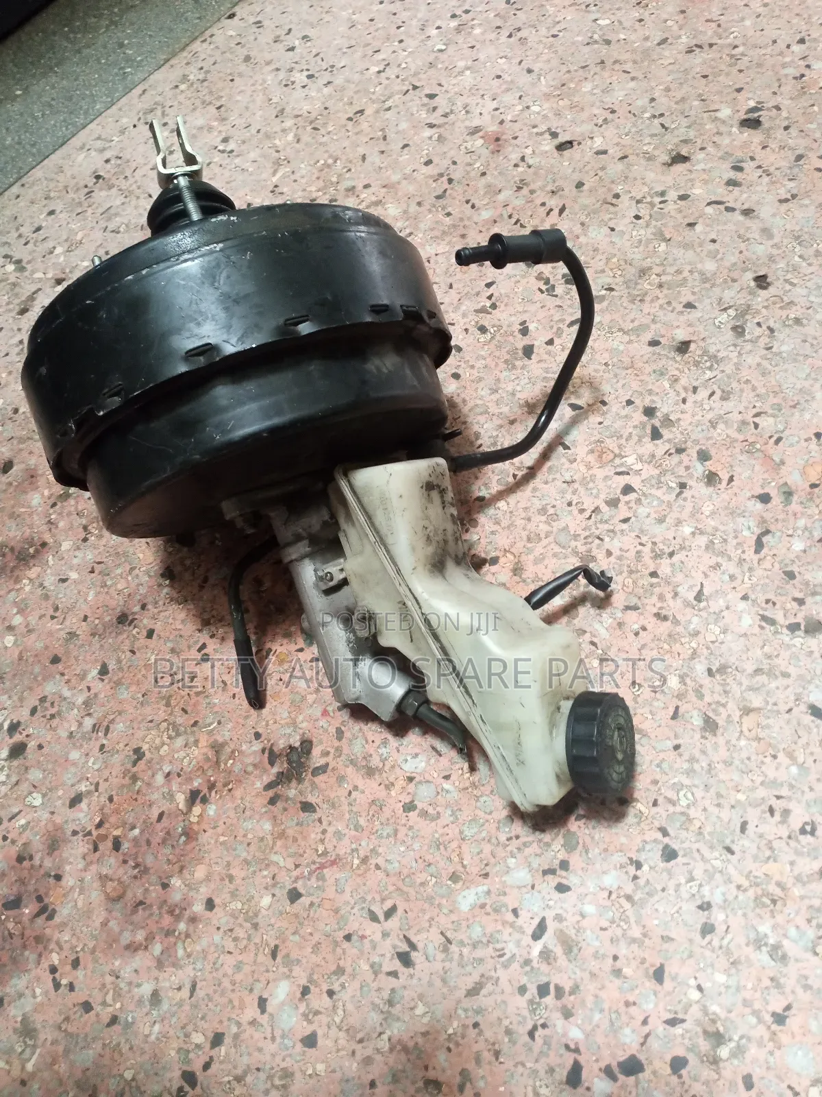 Toyota Avencis Brake Booster Complete