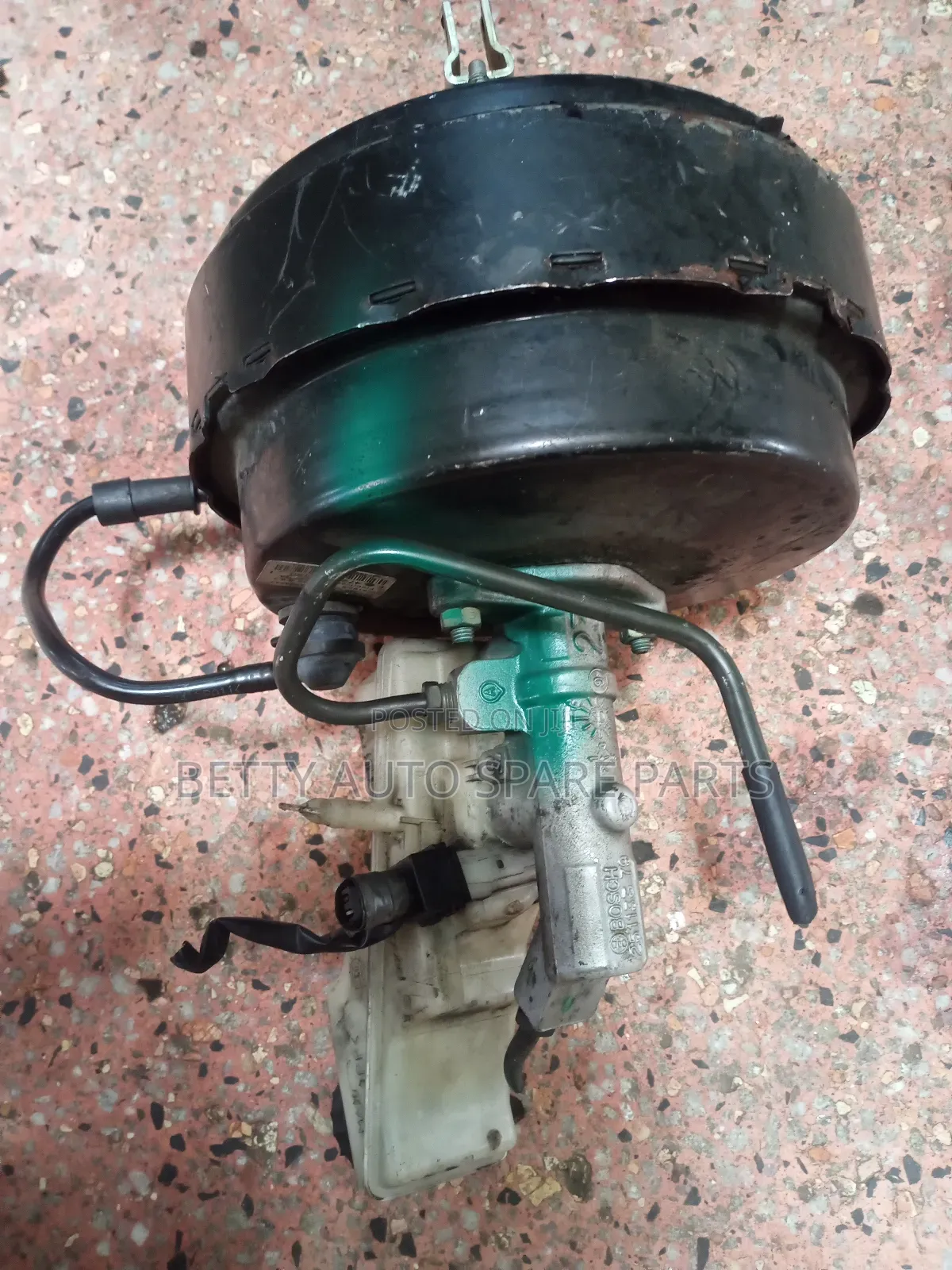 Toyota Avencis Brake Booster Complete