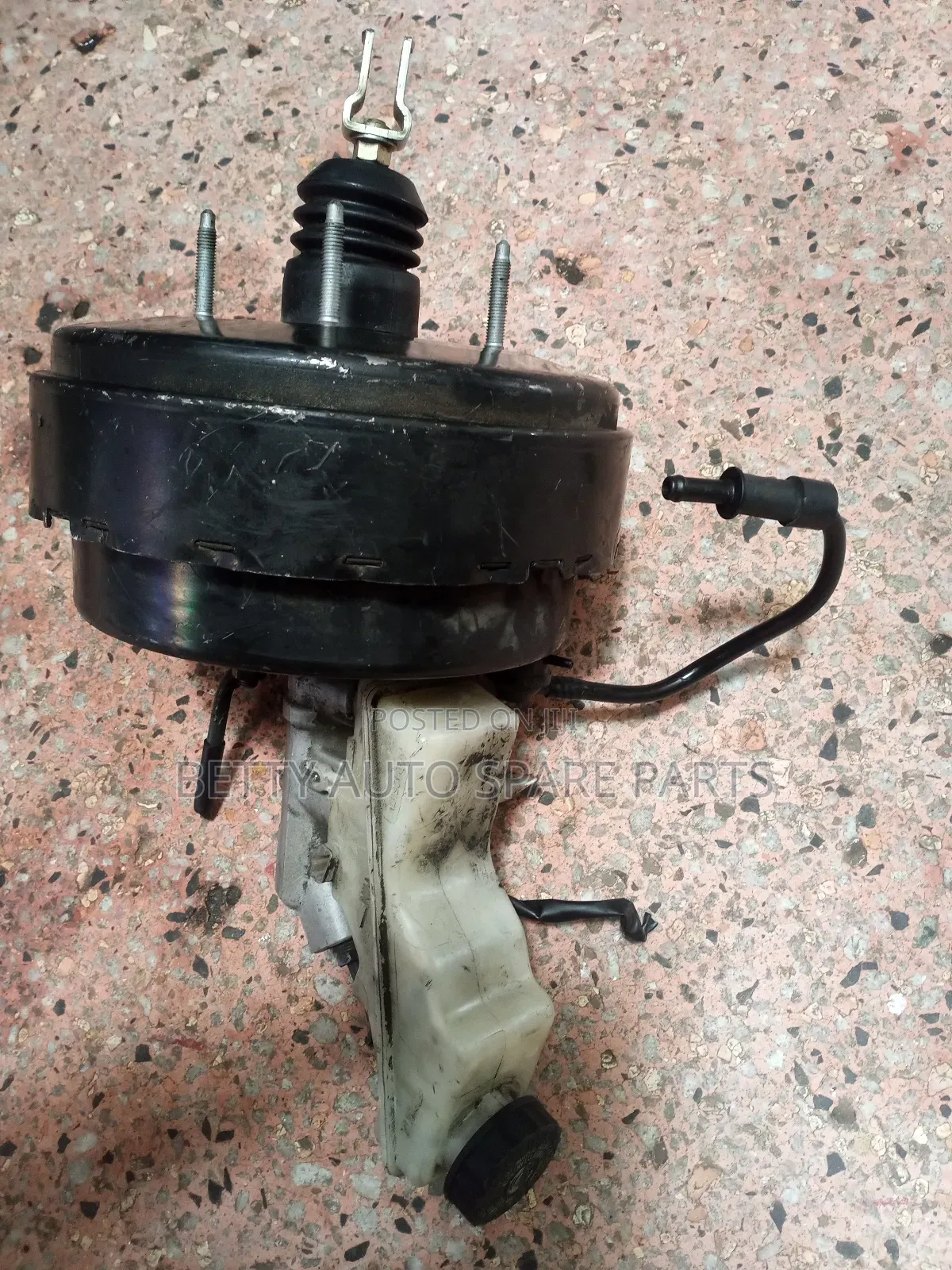 Toyota Avencis Brake Booster Complete