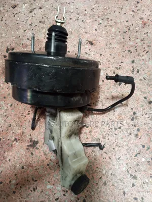 Toyota Avencis Brake Booster Complete