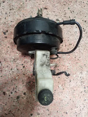 Toyota Avencis Brake Booster Complete