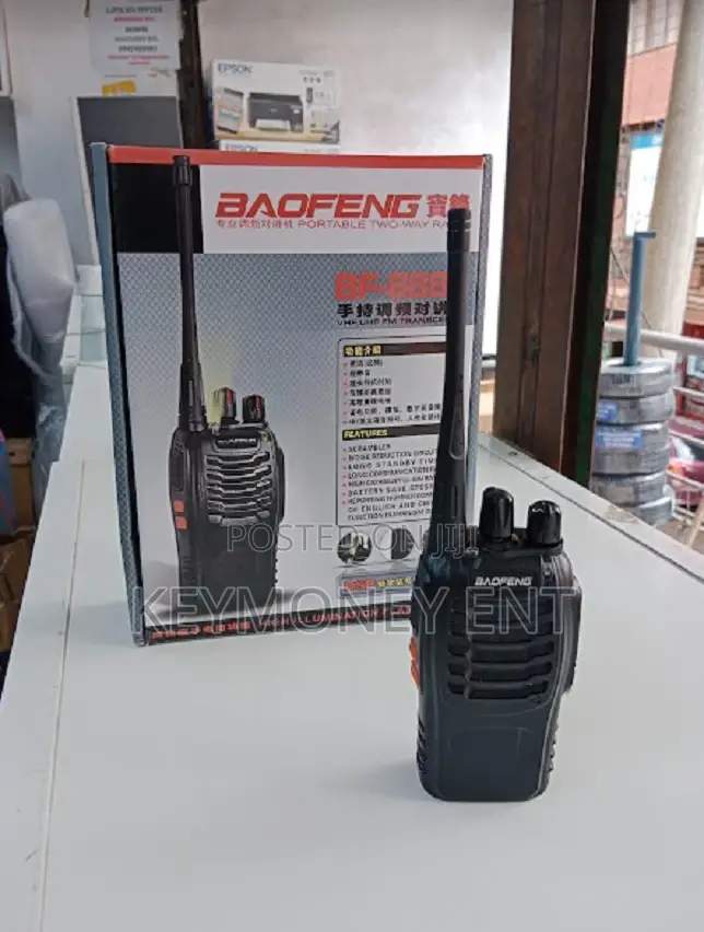 Baofeng 888S Radio Calls With Earpiece, Upto 3KM Range
