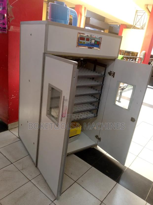 Reliable Automatic 1056eggs Incubator - thumbnail 3