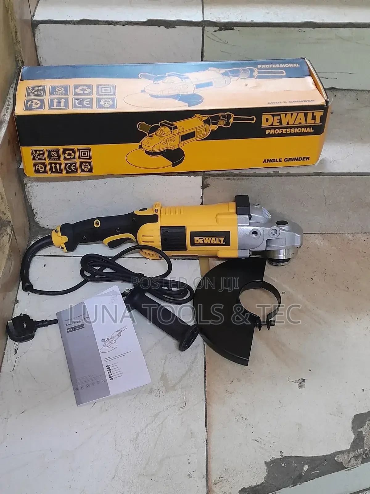 2600w Professional 9" Grinder.