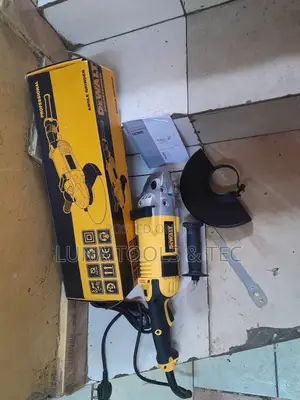Electrical 9" 2600w Dewalt Grinder