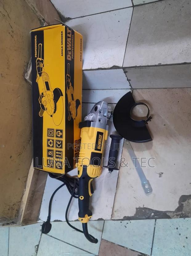 Best Dewalt 2600w Big Grinder - main view