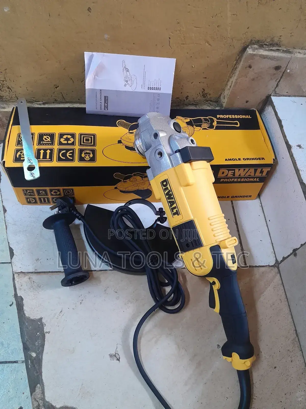 Quality Dewalt Grinder 2600w 9"
