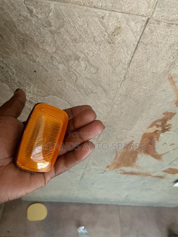 Landcruiser FJ79 Side Lamp/Side Indicator