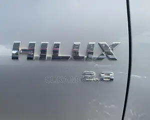 Toyota Hilux 2017 Silver