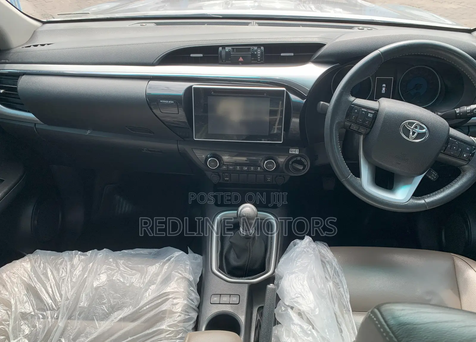 Toyota Hilux 2017 Silver