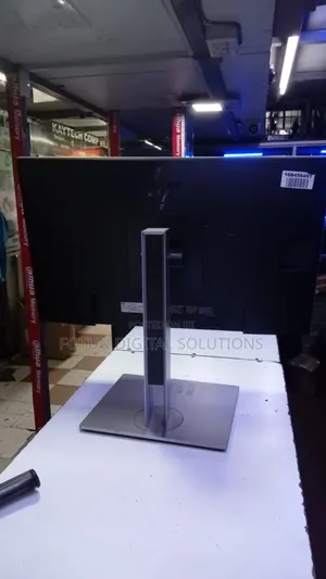 HP Elitedisplay E243 23.8′′ 16:9 IPS Monitor