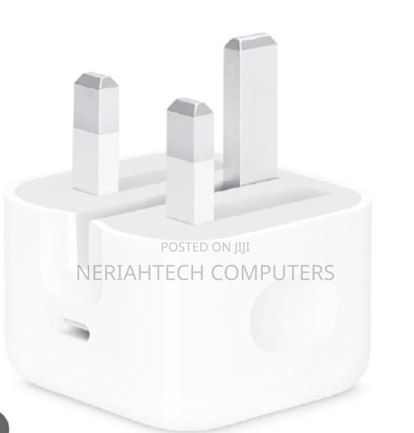 APPLE 20W USB-C Fast Charging Power Adapter - main view