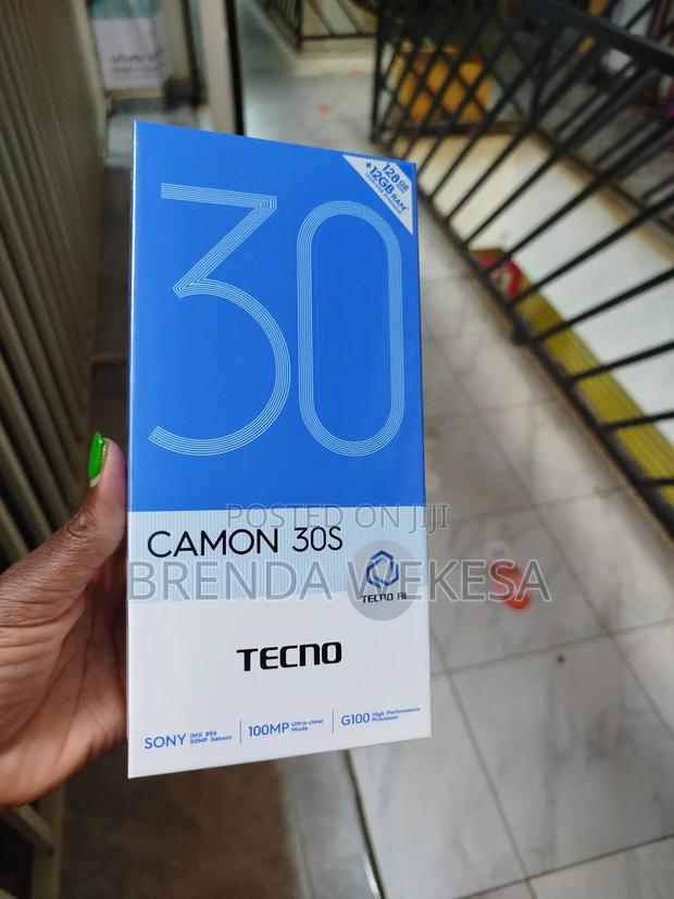 New Tecno Camon 30S 128 GB White - thumbnail 3
